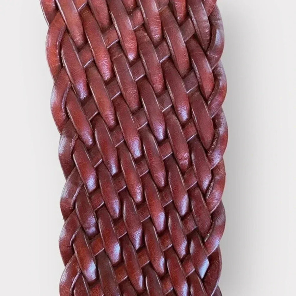 Micheal Kors brown woven leather belt - Picture 5 of 9